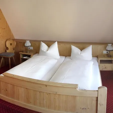 מלון Zum Lowen Steinenbronn